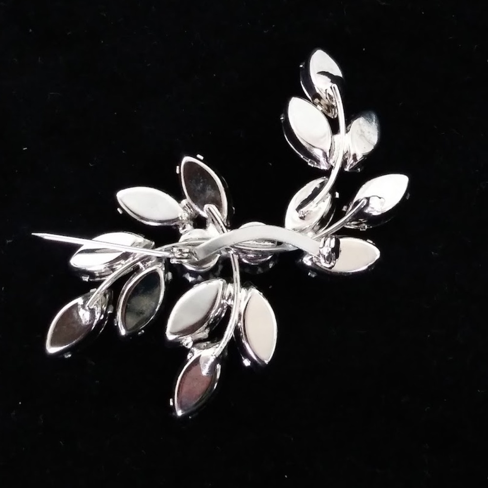CORO AB Rhinestone Enamel Clip-On Earrings & Floral Rhinestone Brooch Vintage - Picture 8 of 9